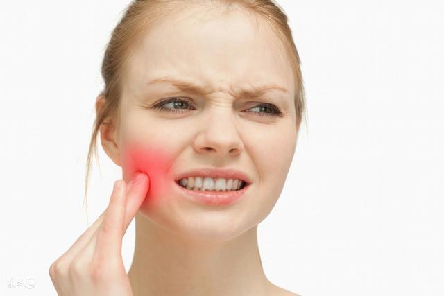 智齒為什麼容易發炎？