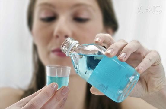 珠海牙科—老年人可以經常使用漱口藥水嗎？