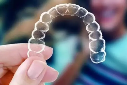 珠海箍牙-兒童牙齒為什麼長得不整齊？